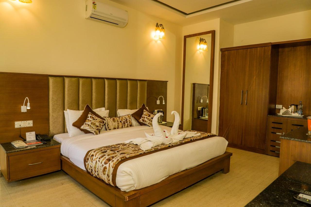 Excel Hotels And Resorts Bhīm Tāl Eksteriør billede